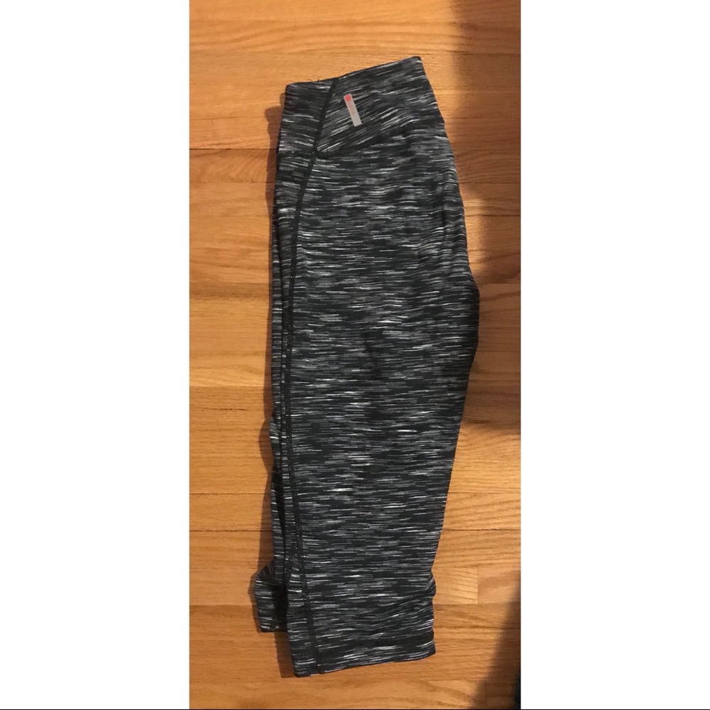 Zella Leggings - High waisted and cropped